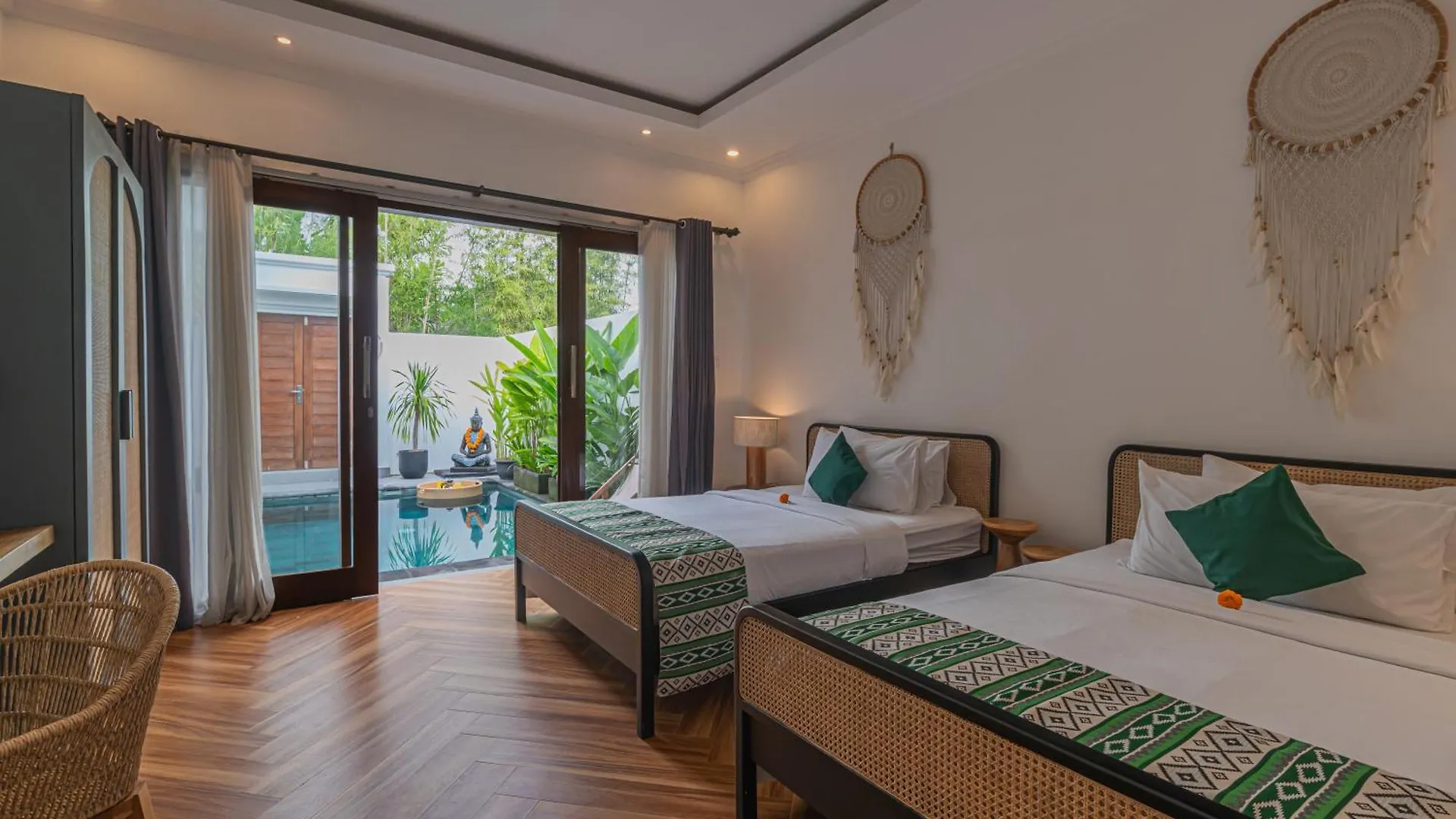 Cozy 2 Beds Villa In Seminyak