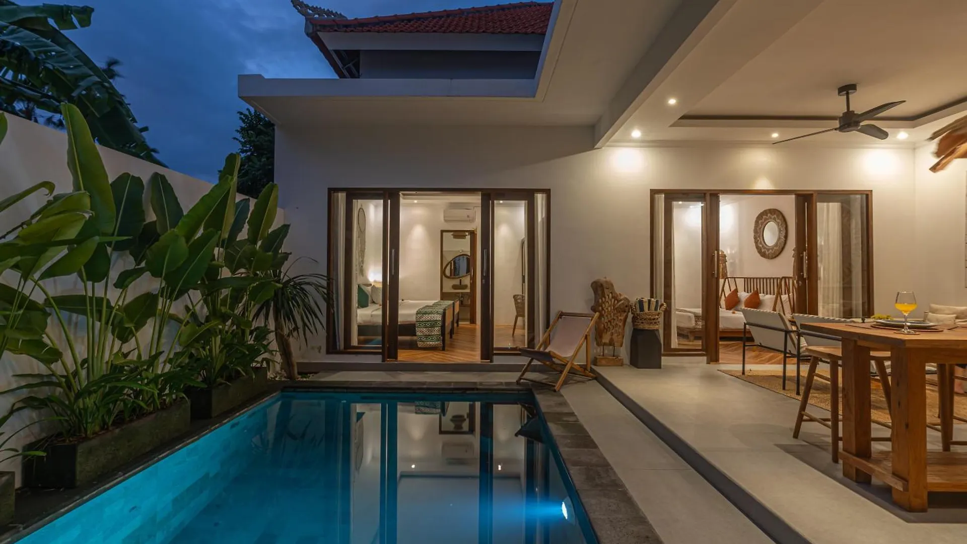 Cozy 2 Beds Villa In Seminyak