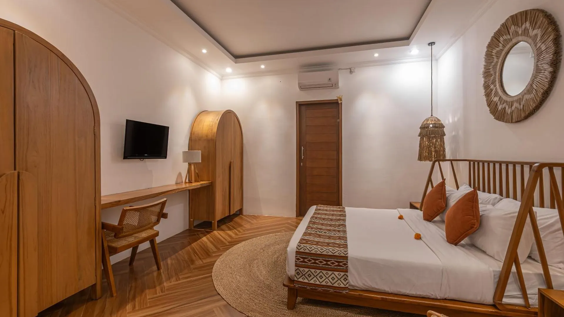 Cozy 2 Beds Villa In Seminyak